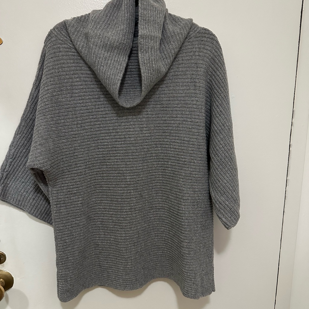 Talbots 3/4 Sleeve Gray Cashmere Sweater - L